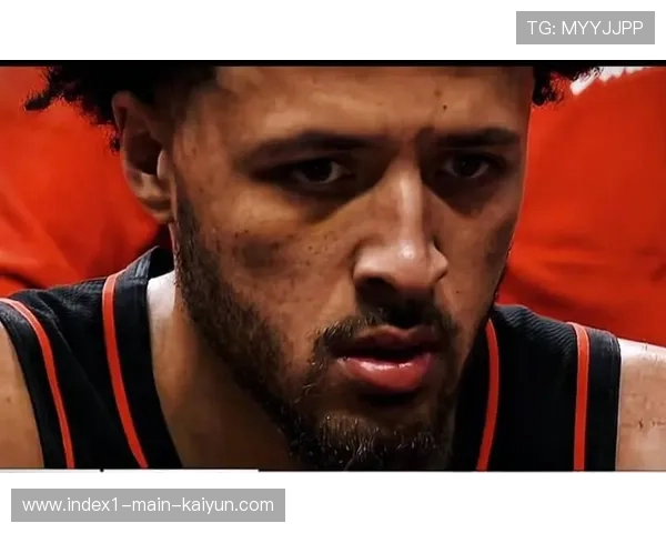 坎宁安调整能力出众,首节7中1后次节独取15分引领活塞攻防转换 坎宁安调整能力出众,首节7中1后次节独取15分引领活塞攻防转换